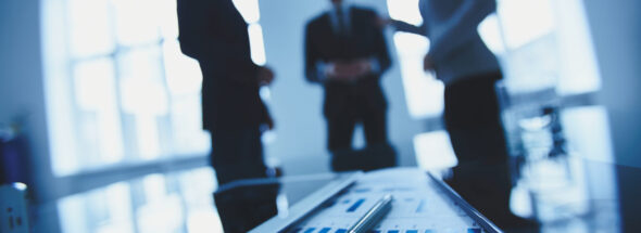 Geschäftsleute bei einer Besprechung